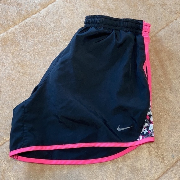 Nike Dri fit lined running drawstring Shorts - Picture 3 of 9
